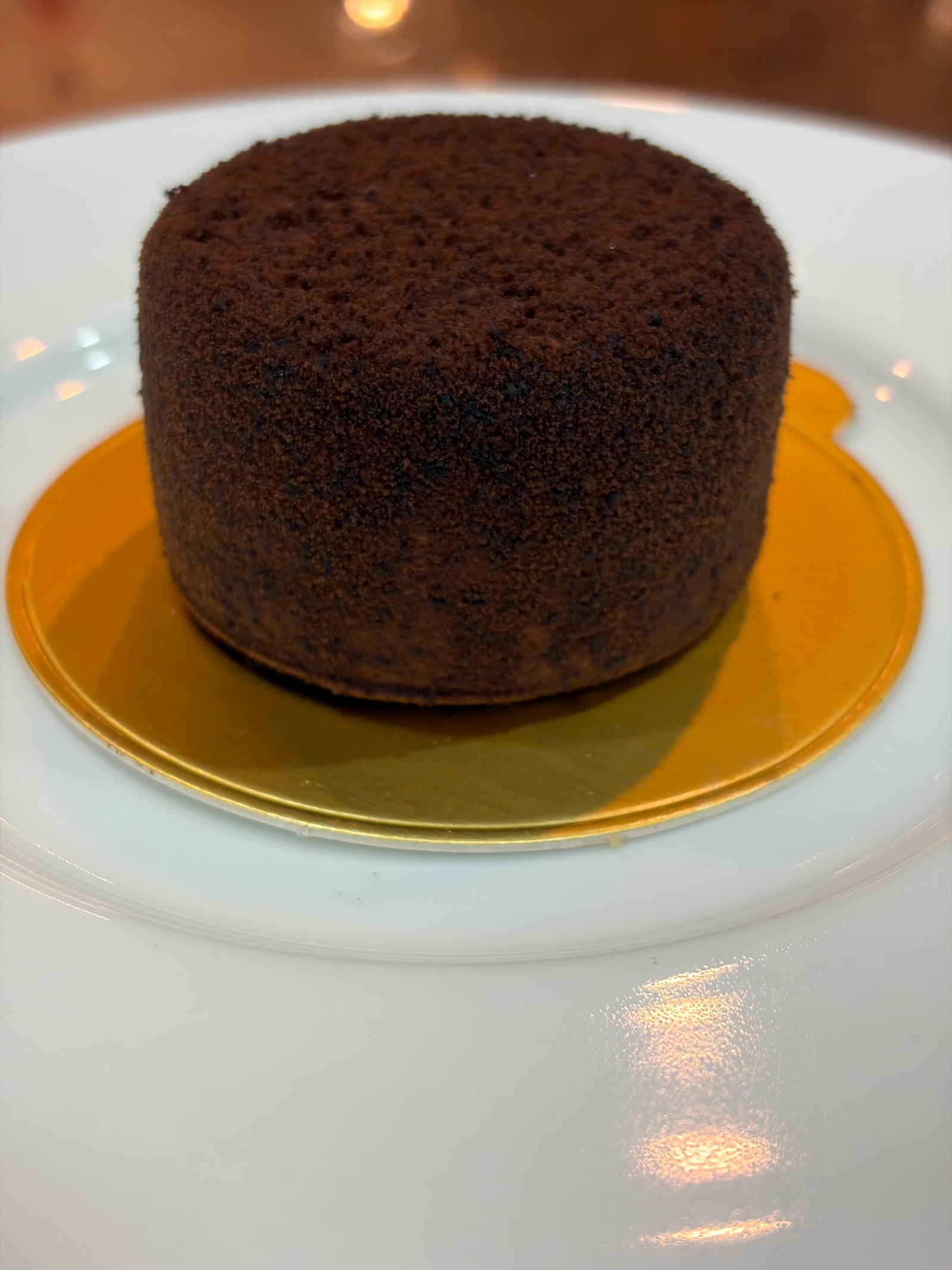 CHOCOLATE AND ALMOND PASTRY
